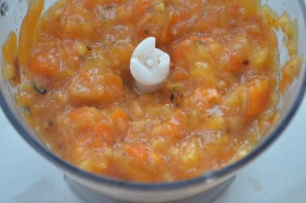 Крученики из свинины с хурмой 