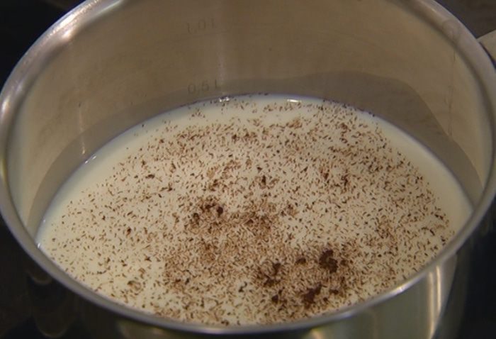 Шоколадные сэндвичи с фисташковым мороженым