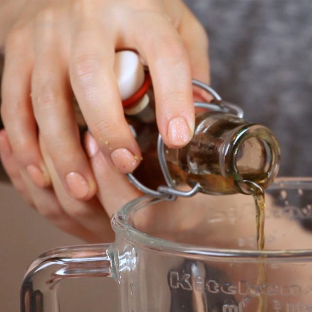 Овсяные тарталетки с клубникой и ревенем
