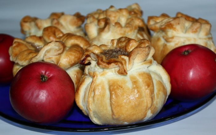 Медовые яблочки в хрустящем мешочке