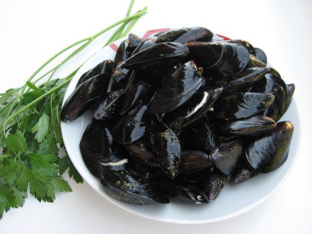 Тальятелле с мидиями по-провански
