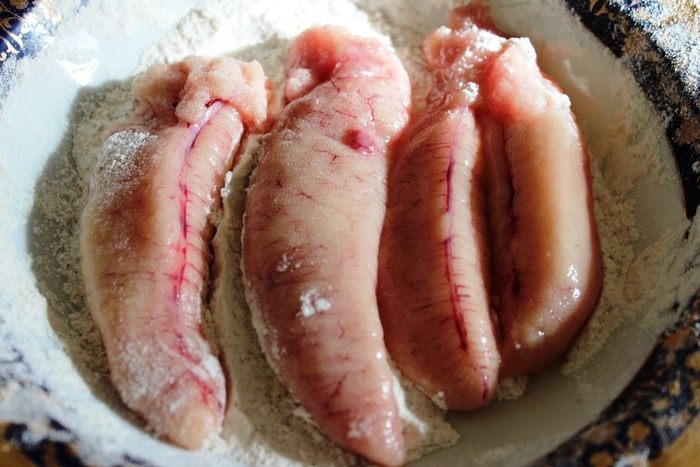 Жареный судак с мускатным орехом