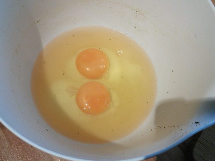 Запеканка из лосося с кабачком и пореем