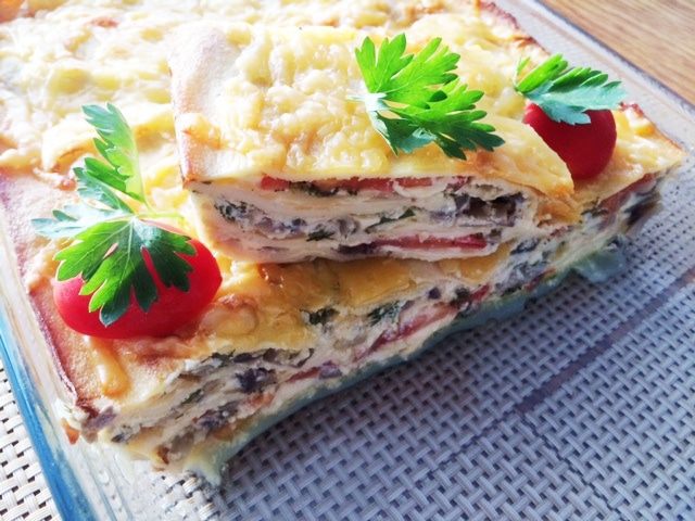 Блинная запеканка с грибами