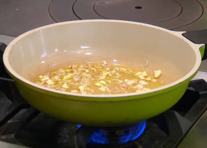 Паста, запеченная с тыквой и брокколи