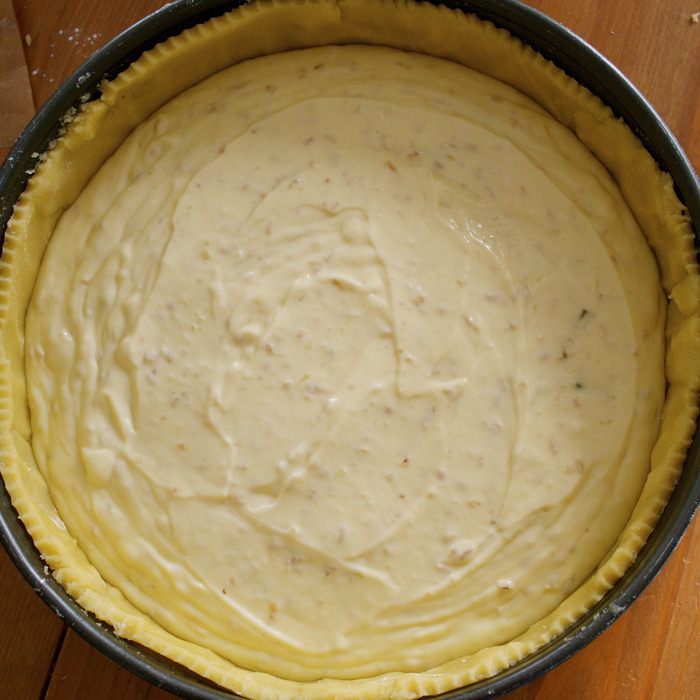 Итальянский пасхальный пирог с миндалем и заварным кремом (Pastiera)