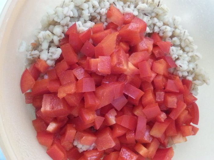 Ячменный салат