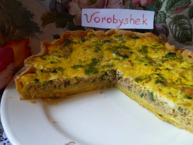 Мясной пирог со шпинатом