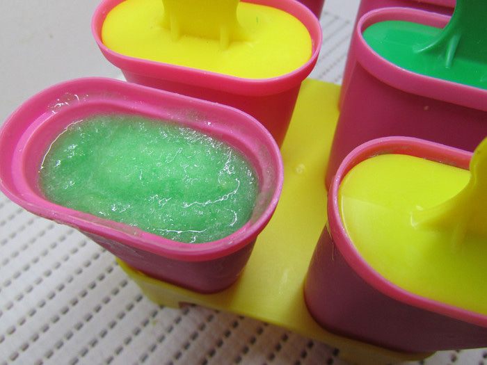 Огуречный лед с мятным сиропом