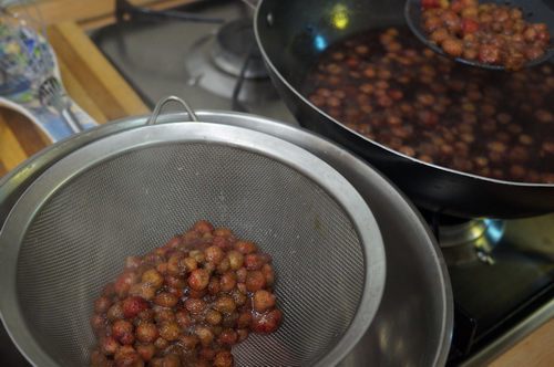 Фруктовый салат в винном желе