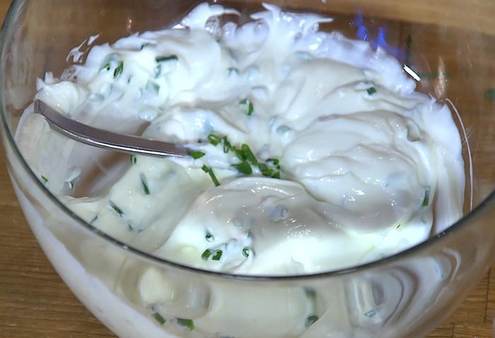 Сырные вафли с творогом и карамелизированными помидорами 