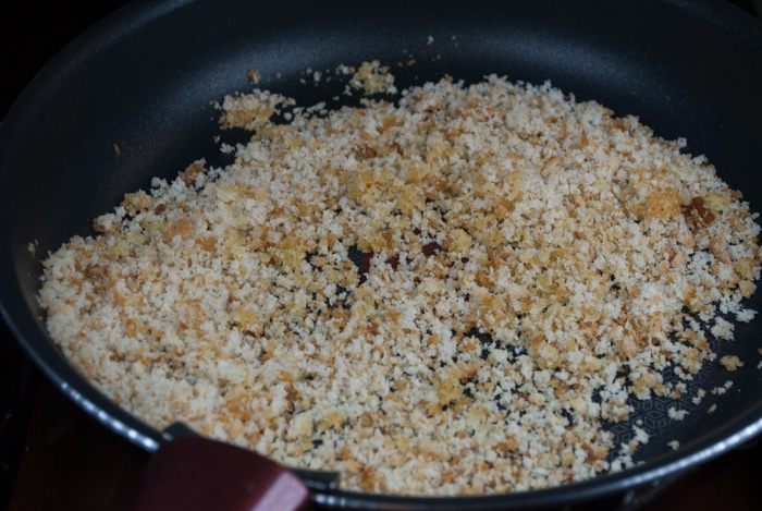 Паста с хлебными крошками