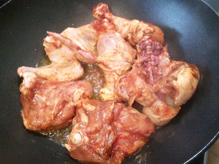 Паэлья с курицей и морепродуктами 