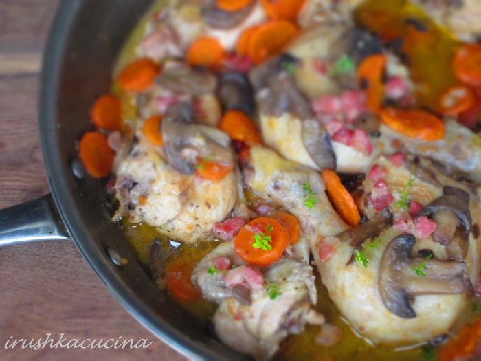 Курица с овощами и грибами