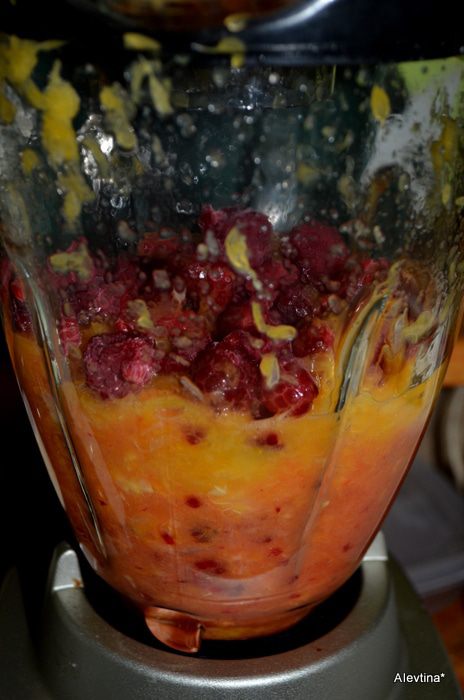 Апельсиново-малиновый лимонад