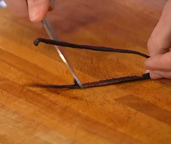 Йогуртовая панна котта с мандариновым соусом