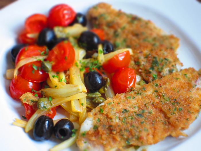 Морской окунь с фенхелем