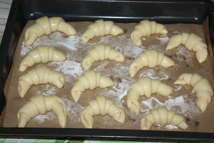 Классические французские круассаны