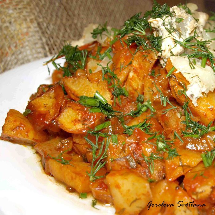 Картофель, запеченный в томате 