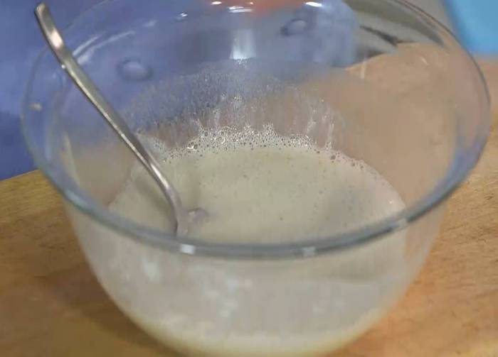 Сэндвич с рыбными пальчиками и тартаром 