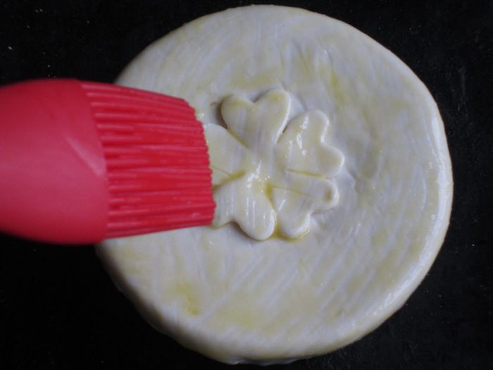 Суп-крем из чечевицы  под хрустящей корочкой