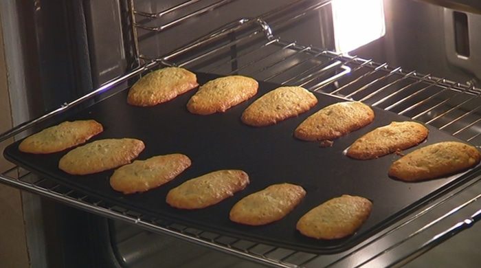 Печенье «Мадлен» с фисташками 