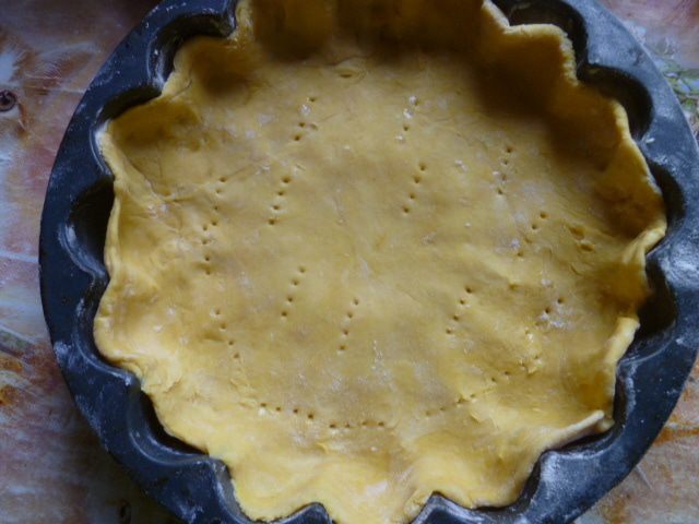 Мясной пирог со шпинатом