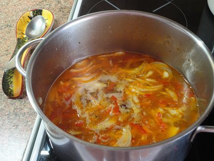 Суп из темной фасоли