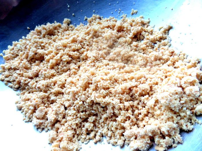 Песочный пирог с кремом на сгущенке