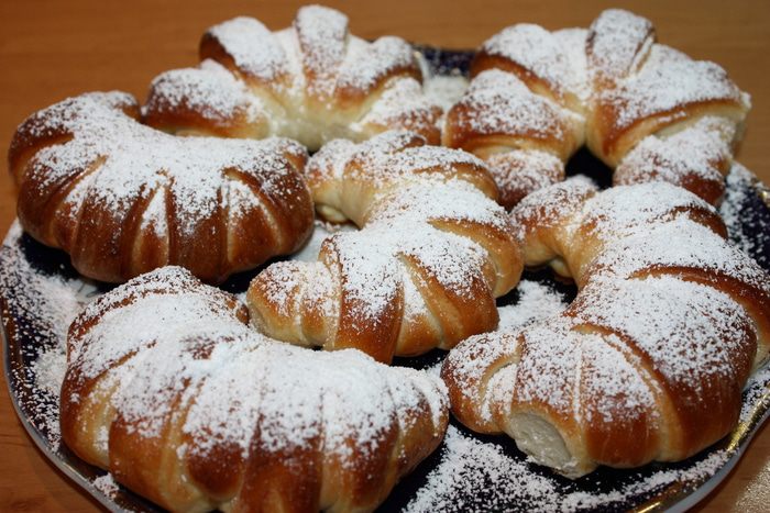 Круассаны с кремом патисьер (Patissiere)