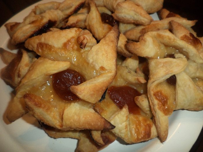 Слойки  с  абрикосами