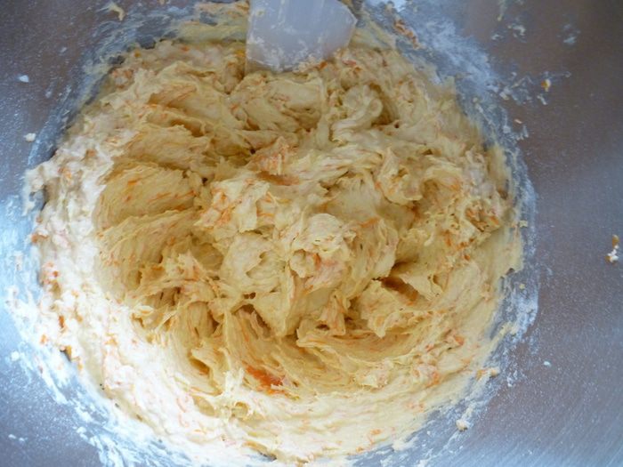 Нежный тыквенный кекс под сливочной шапочкой