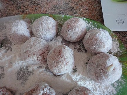 Тефтели с томатно-сметанным соусом