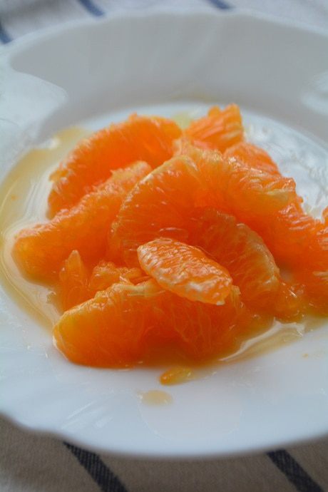 Фисташковая панна котта с мандаринами