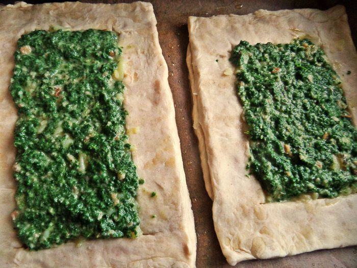 Слойки с картошкой и лососем