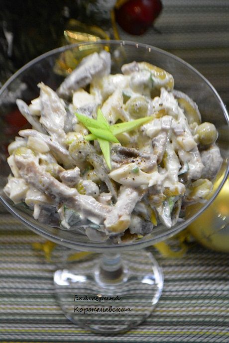 Салат &amp;quot;праздничный&amp;quot; с языком и горошком