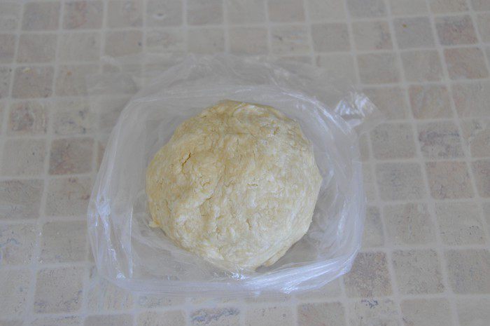 Пирог с курицей под ореховой корочкой