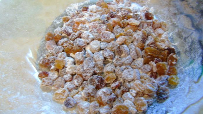 Тыквенный кекс с шоколадом и изюмом