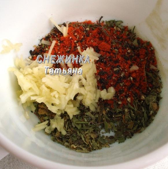 Рыбная колбаса с лисичками и картофелем «по-дачному»