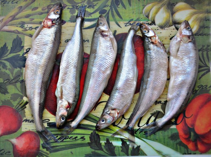 Запеченная питерская корюшка