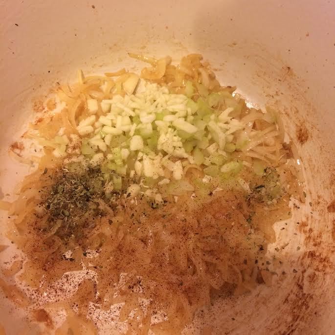 Тушеная курица