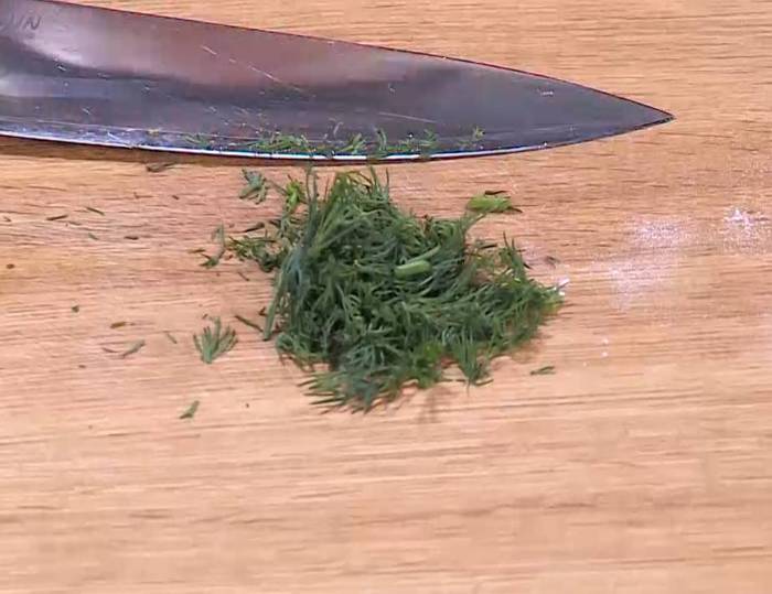 Капустные оладьи с морковью и луком-пореем 