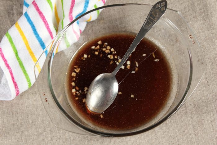 Фучжу с вишневым соусом