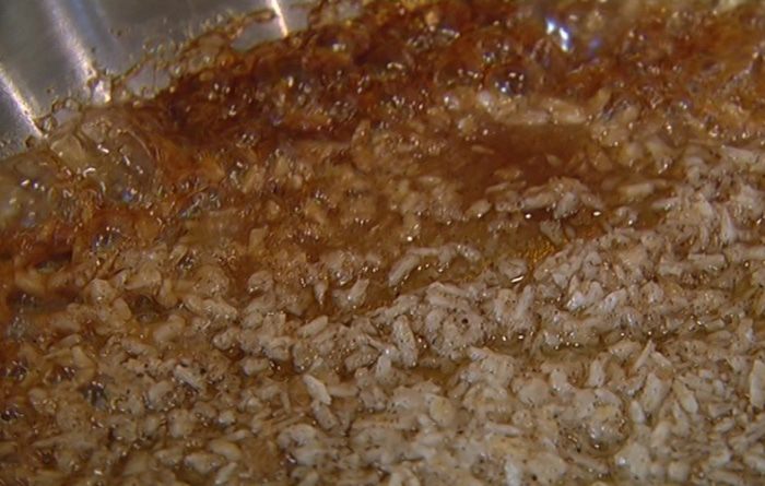 Рисовая каша с шоколадом и кокосовой карамелью 