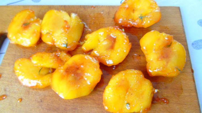 Клафути с персиками