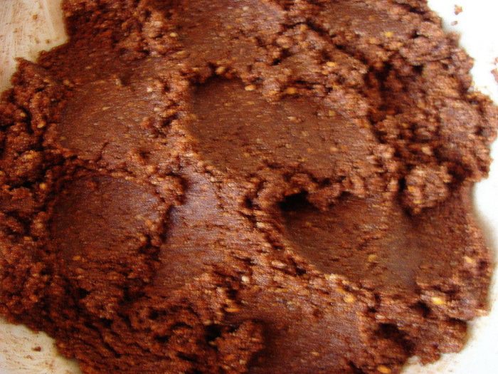 Шоколадно-кокосовый рулет без выпечки