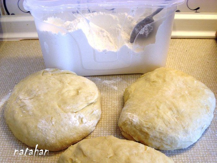 Булочки с марципано-ореховой начинкой