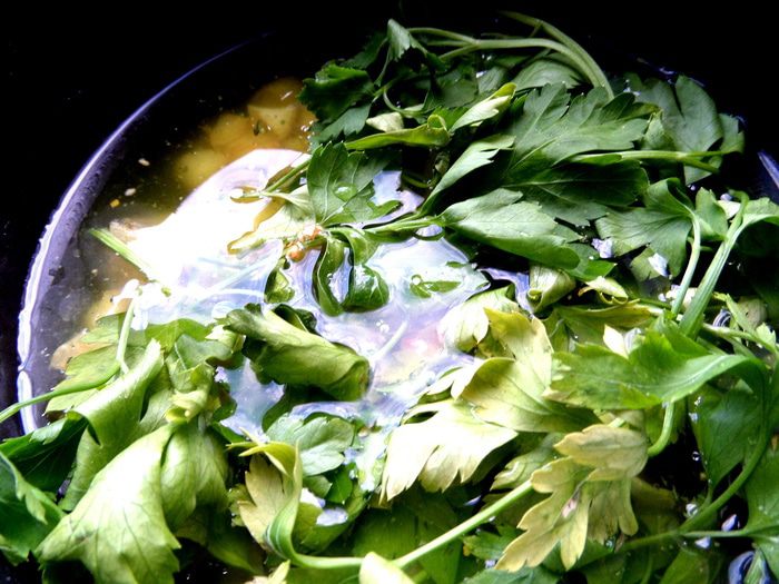 Французский чесночный суп с сырными гренками