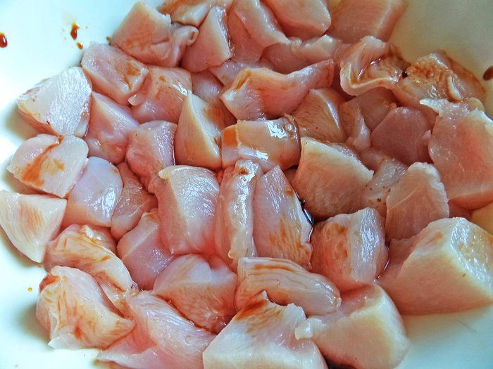 Закуска с курицей и сыром в тортилье