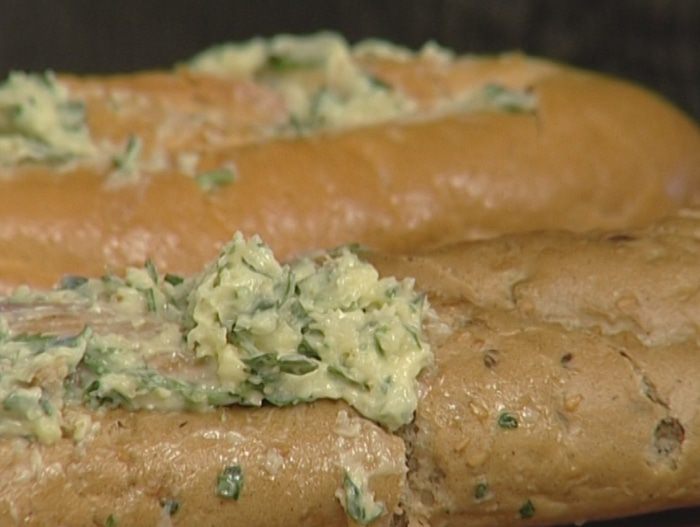 Хлеб с пармезаном и чесноком